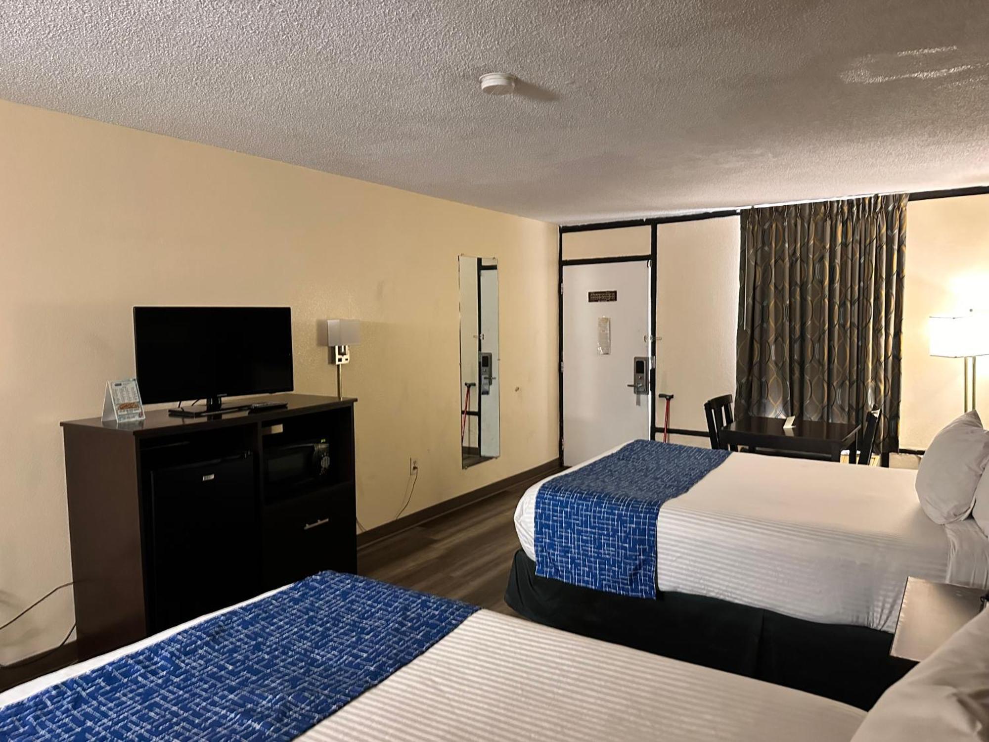 Travelodge By Wyndham Clarksville Exterior foto